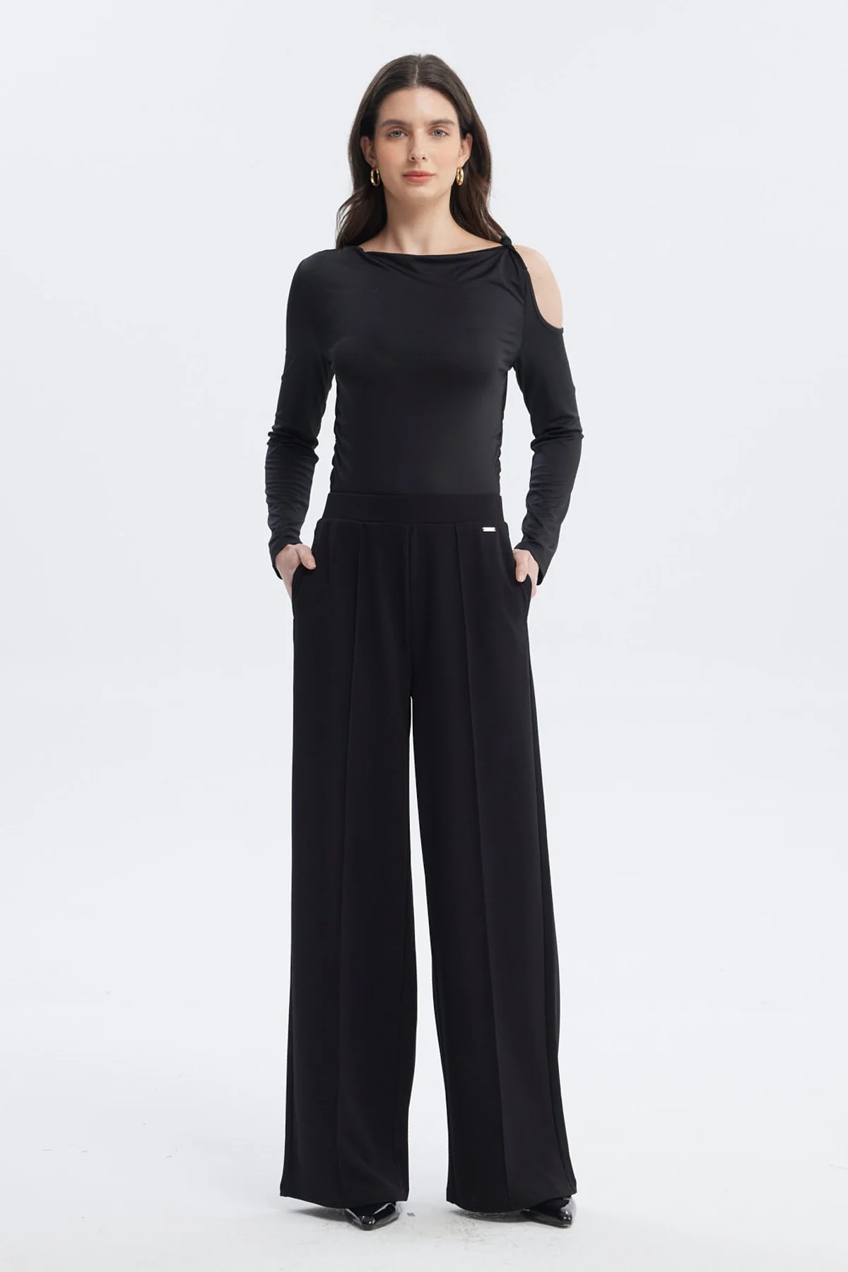 Pantalón Mujer Calce Recto Negro - Image 4