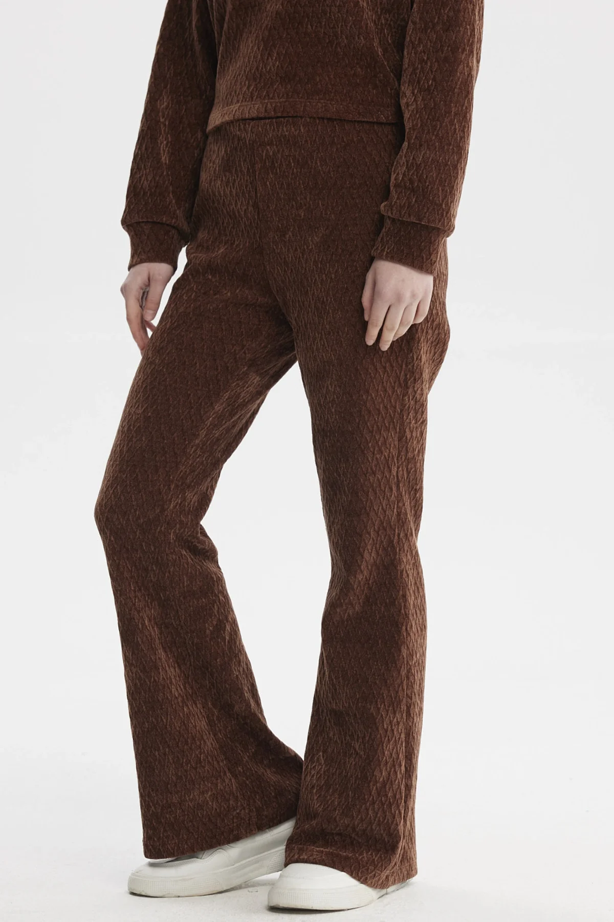 Pantalón Mujer Flare Café - Image 2