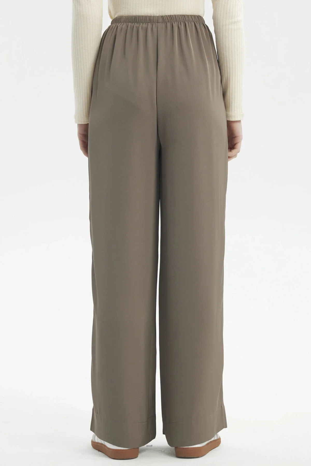 Pantalón Mujer Holgado Amplio Con Cordón Verde Militar Claro - Image 3