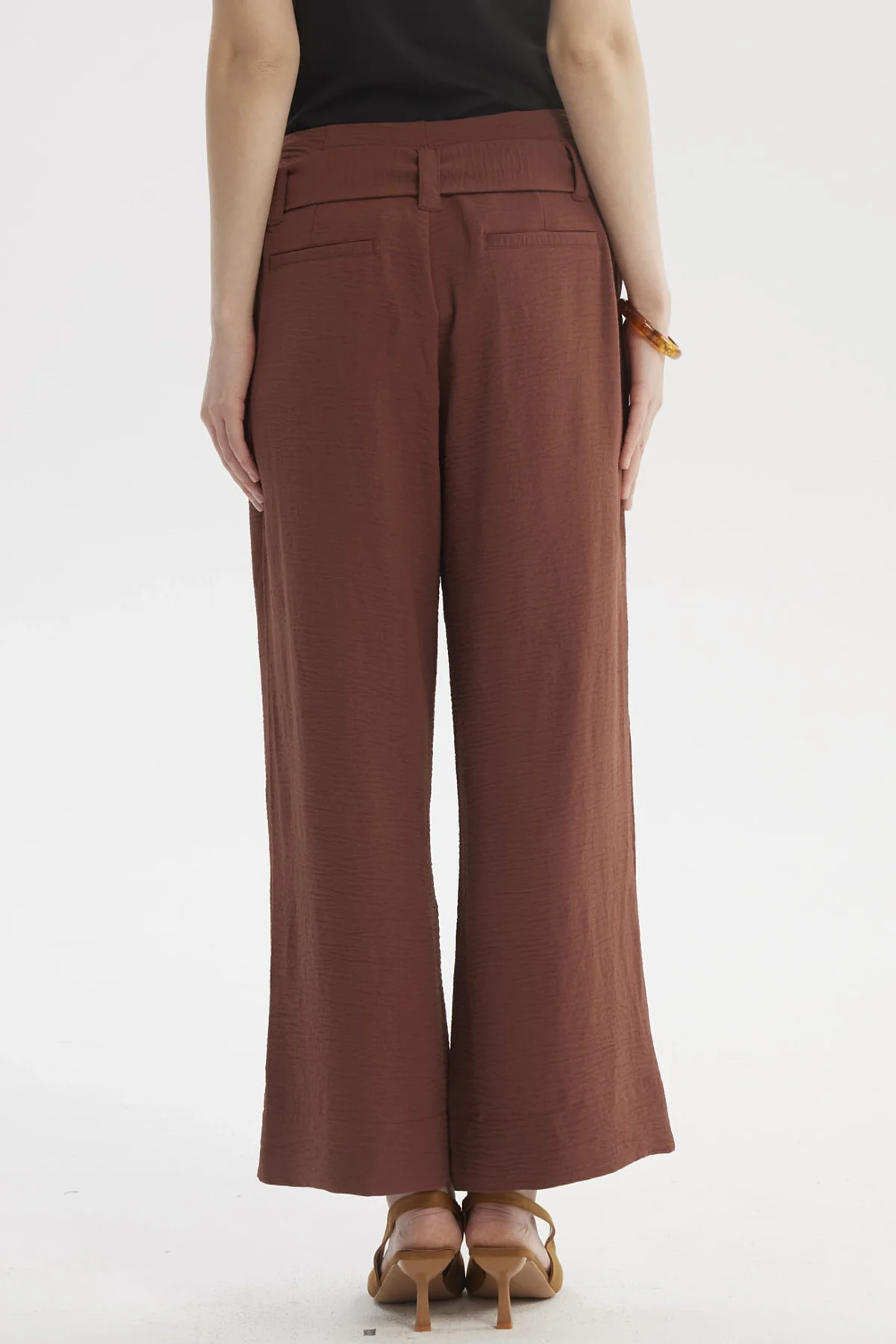 Pantalón Mujer Palazzo Con Cinturón Café Oscuro - Image 3