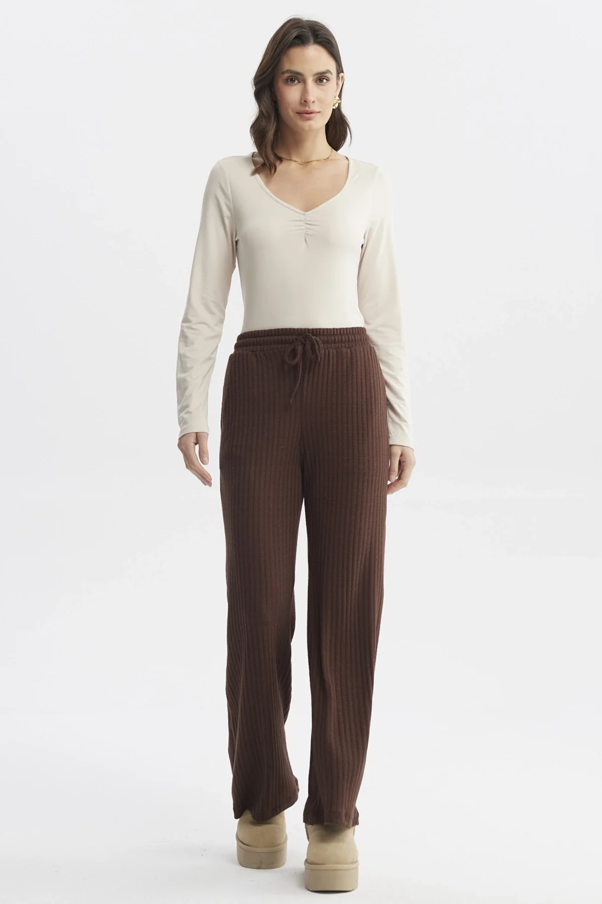 Pantalón Mujer Wide Leg Café - Image 4