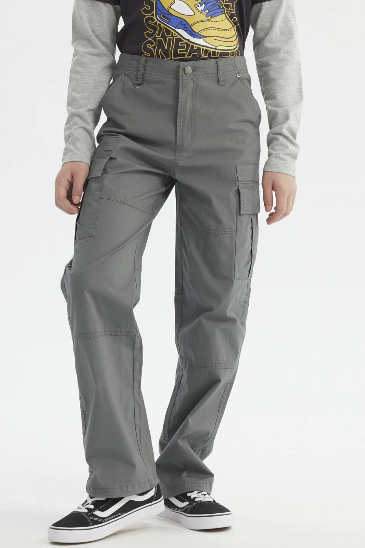 Pantalón Niño Cargo Con Cortes Gris