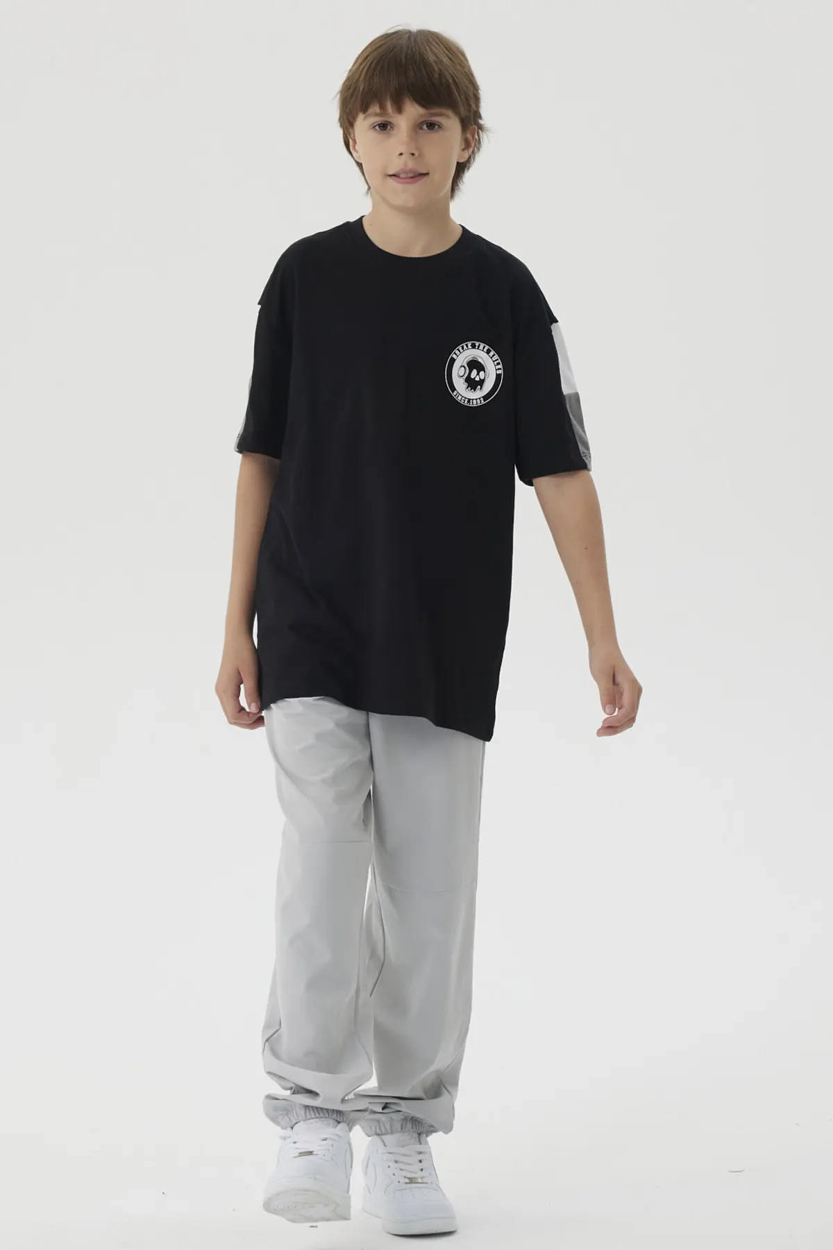 Pantalón Niño Jogger Deportivo Gris - Image 4