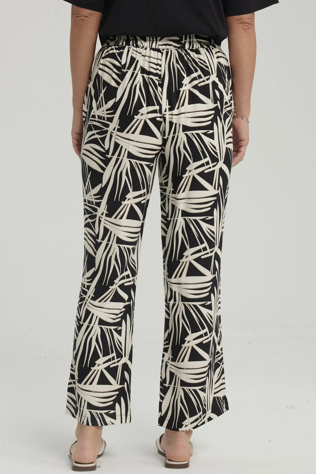 Pantalón Pescador Mujer Print Negro - Image 3
