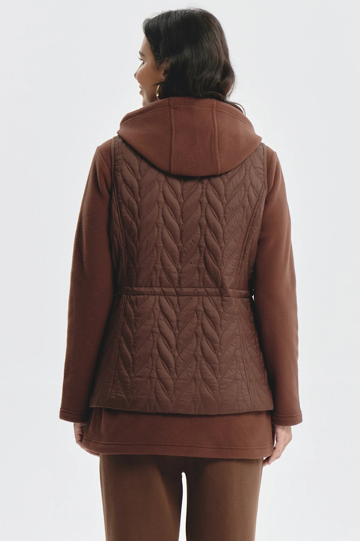 Parka Mujer Con Rombos Café Oscuro - Image 3