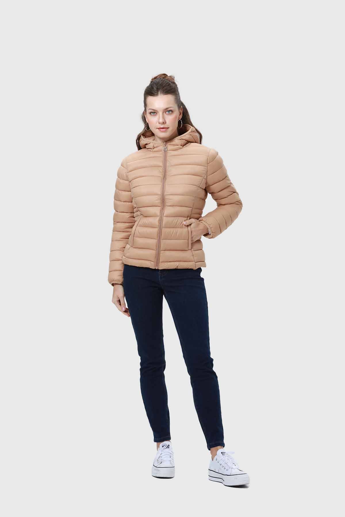 Parka Mujer Corta Plummy Camel - Image 4