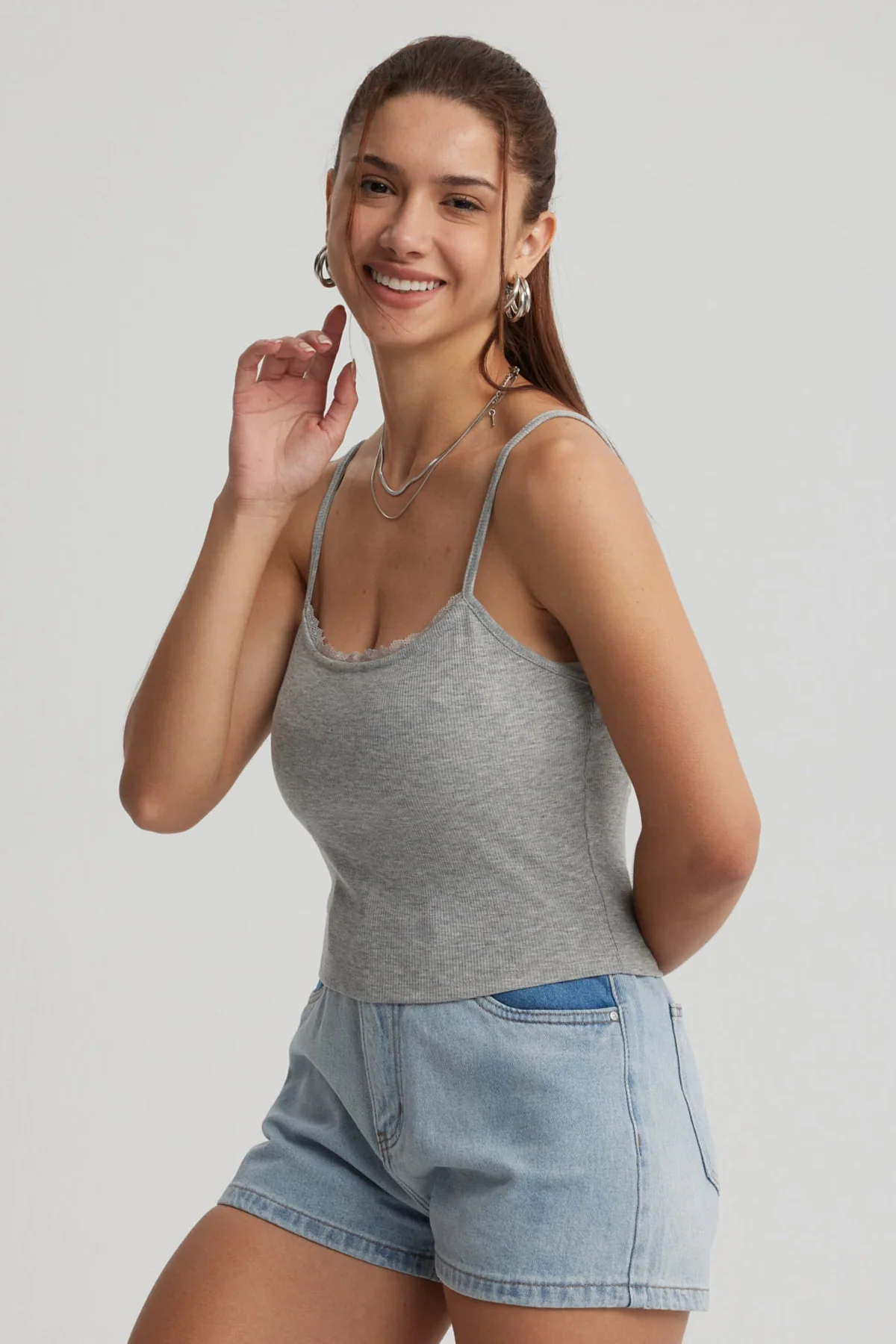 Peto Mujer Encaje Crop Gris Melange - Image 2