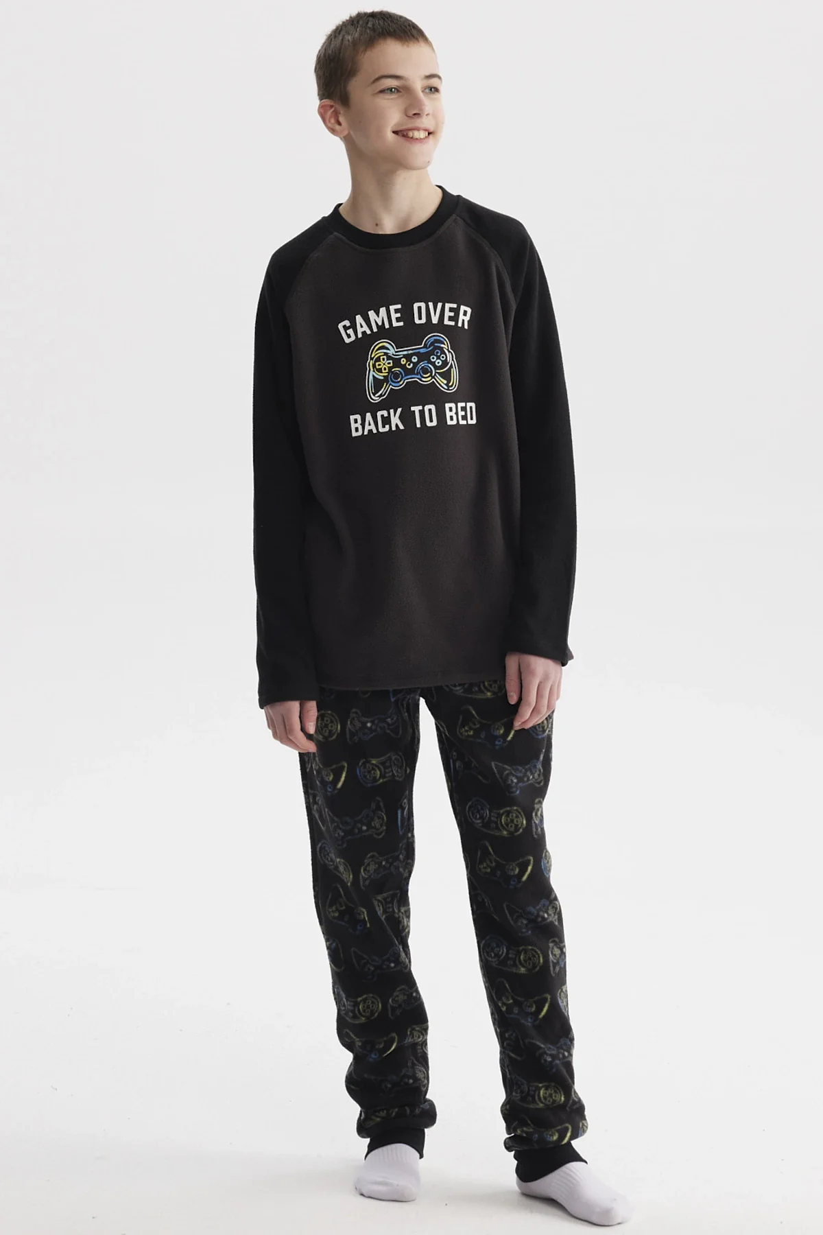 Pijama Niño Polera Y Pantalón Negro - Image 3