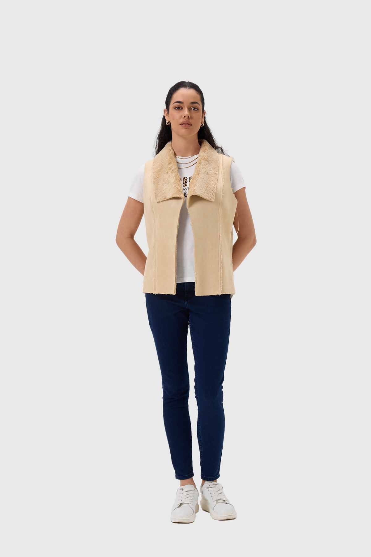Polar Mujer Corto Antelina Solapa Taupe - Image 4
