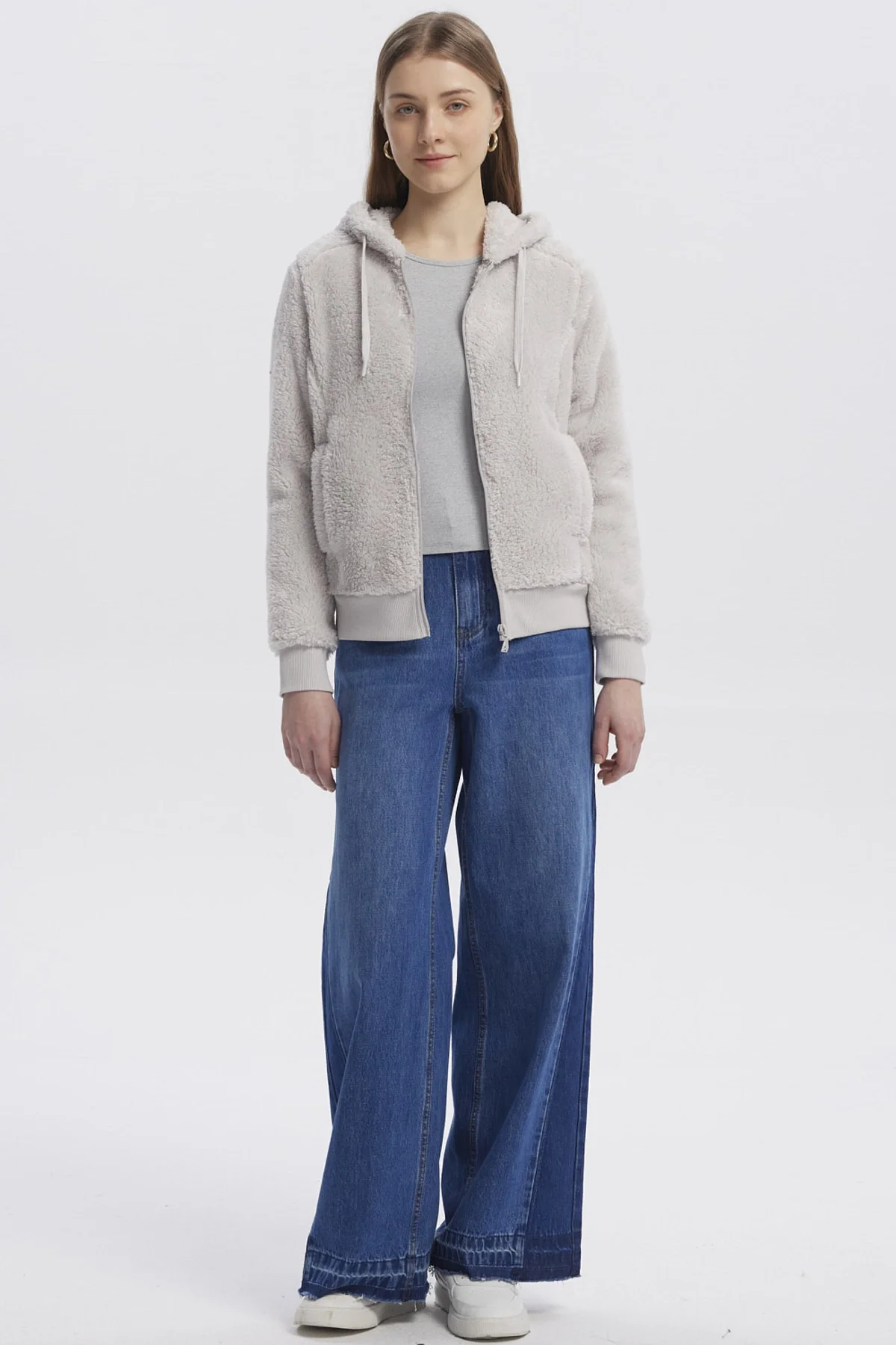 Polar Mujer Peludo Gris - Image 4