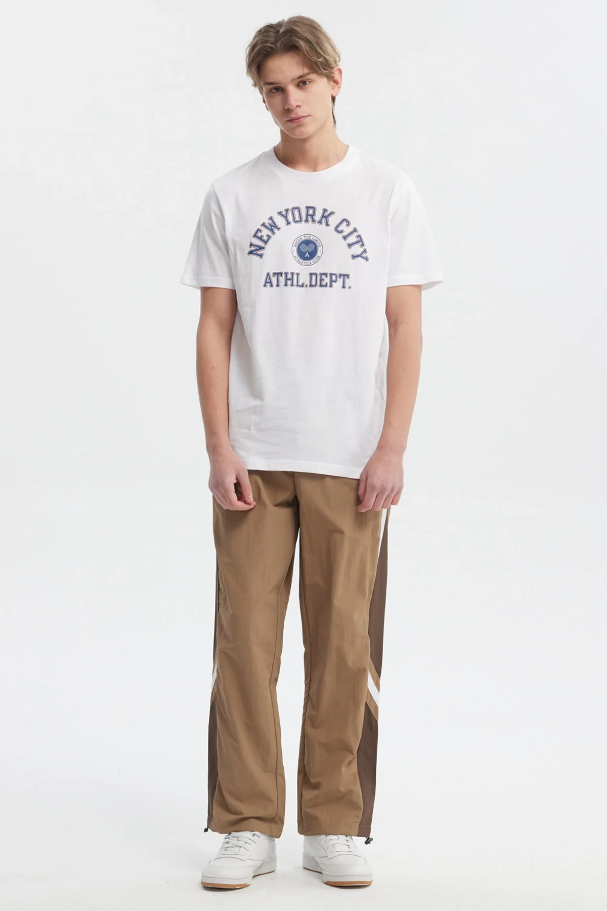 Polera Hombre College Print Blanco - Image 4