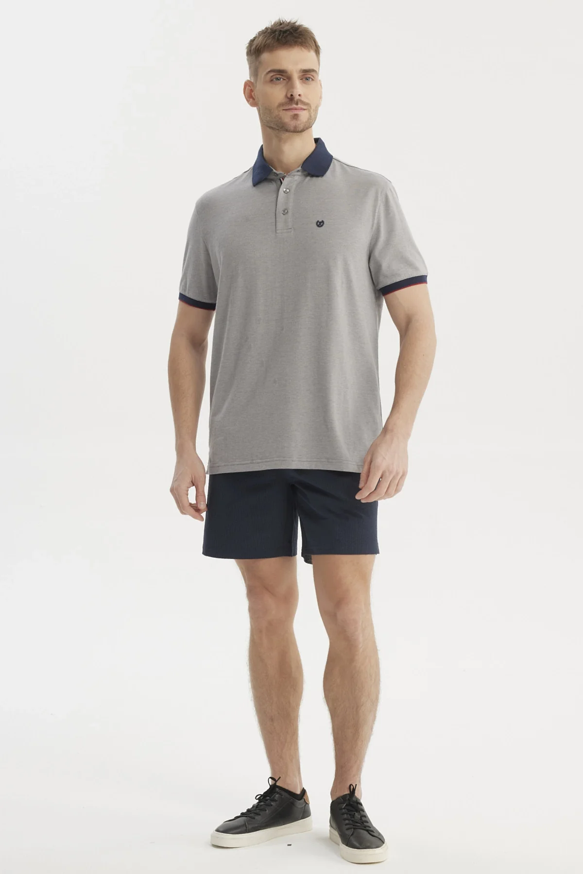 Polera Hombre Cuello Contraste Gris - Image 4
