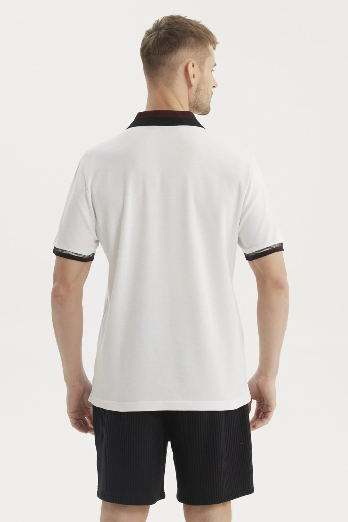 Polera Hombre Cuello Polo Blanco - Image 3