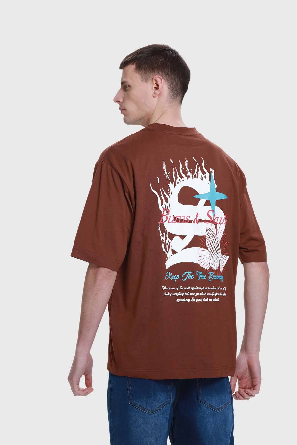 Polera Hombre Doble Print Texto Chocolate - Image 3