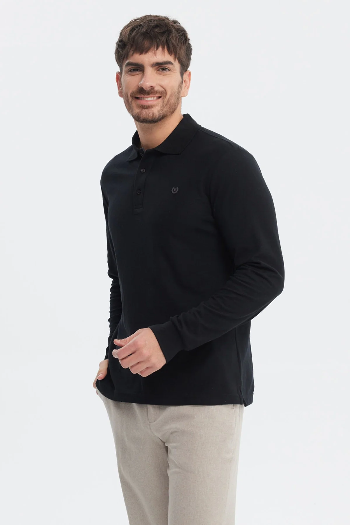 Polera Hombre Lisa Borbada Con Botones Negro - Image 2