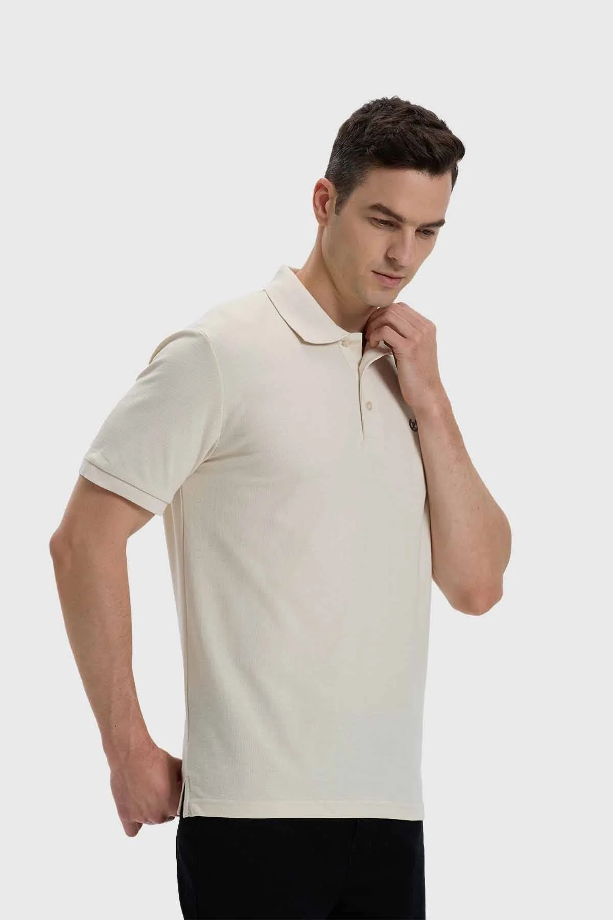 Polera Hombre Con Logo Beige - Image 2