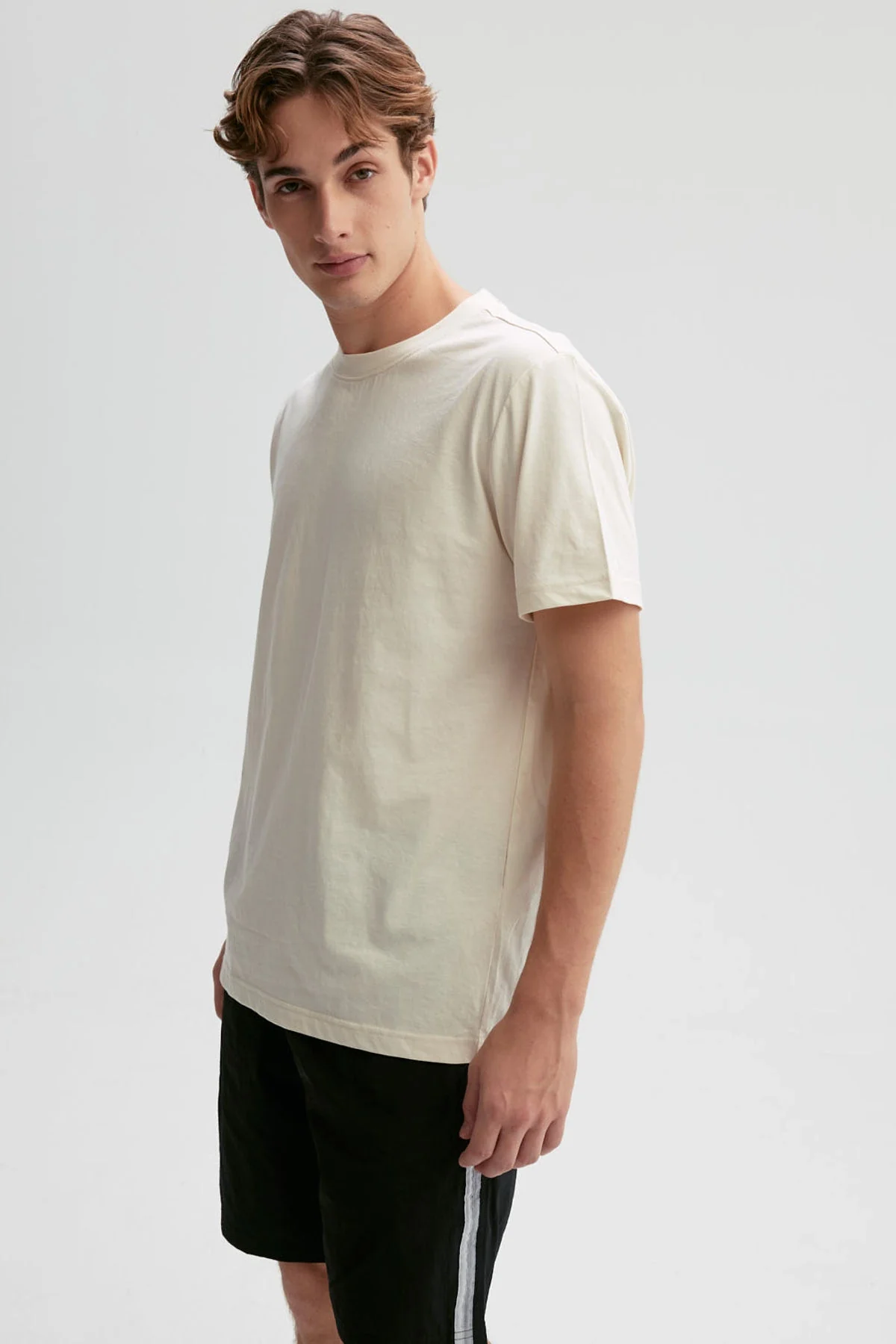 Polera Hombre Regular Fit Básica Crema - Image 2