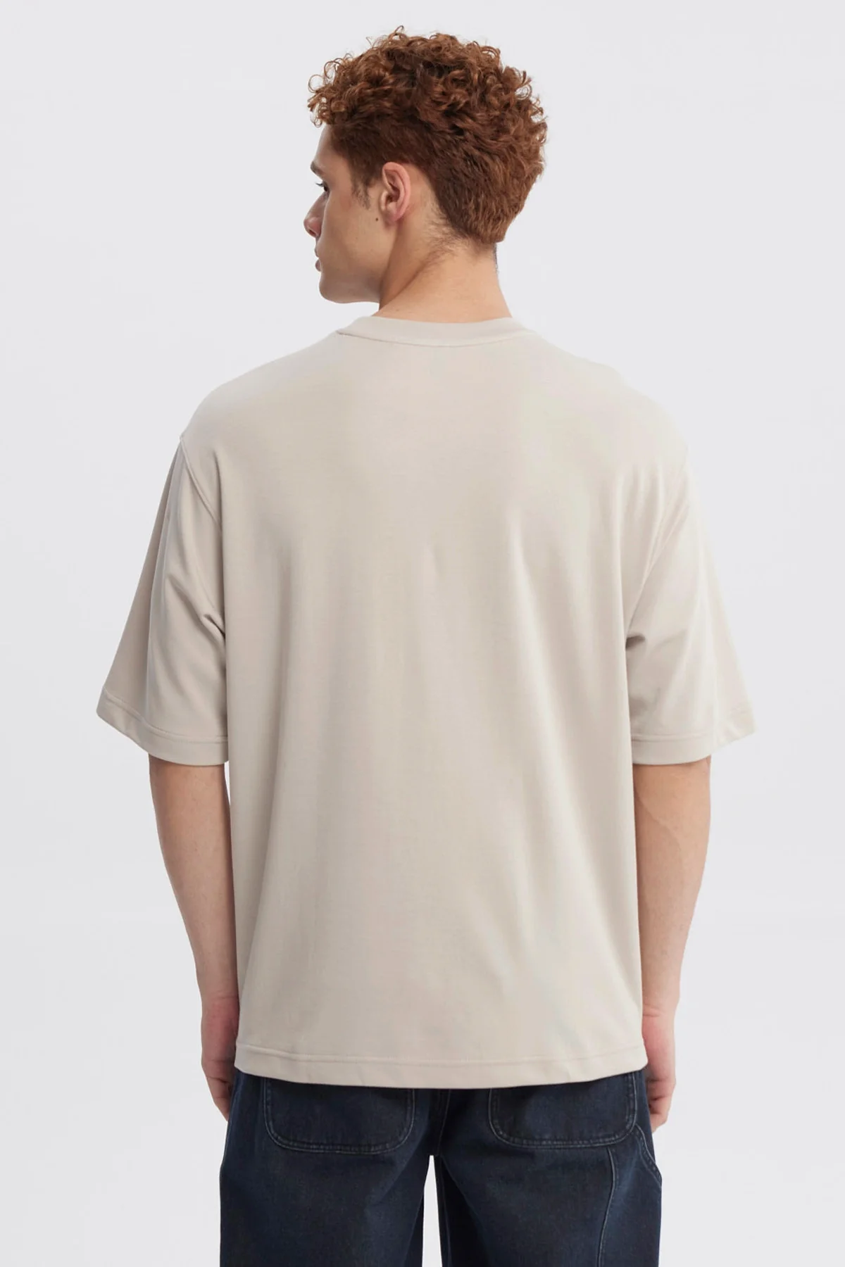 Polera Hombre Loose Fit Beige Oscuro - Image 3