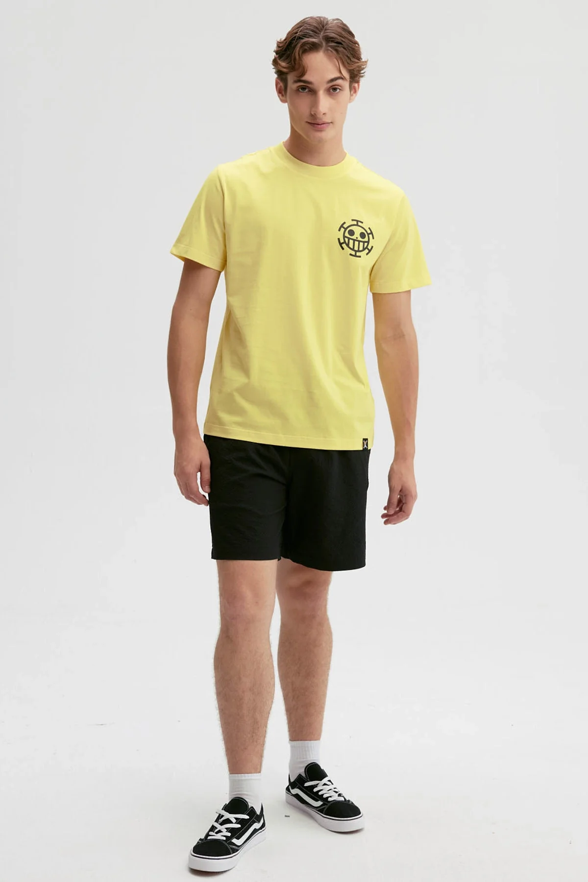 Polera Hombre One Piece Amarillo - Image 4