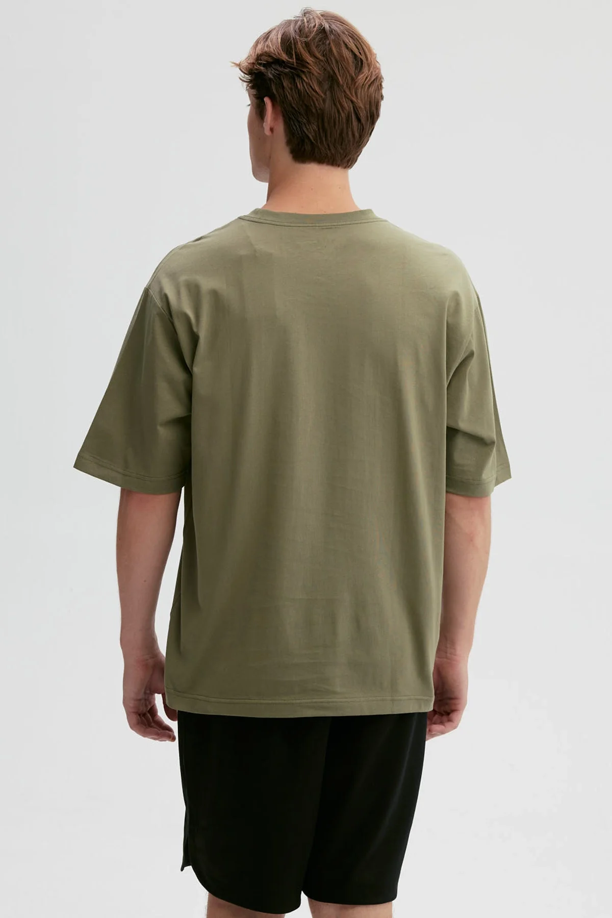 Polera Hombre Oversize Verde Militar - Image 3