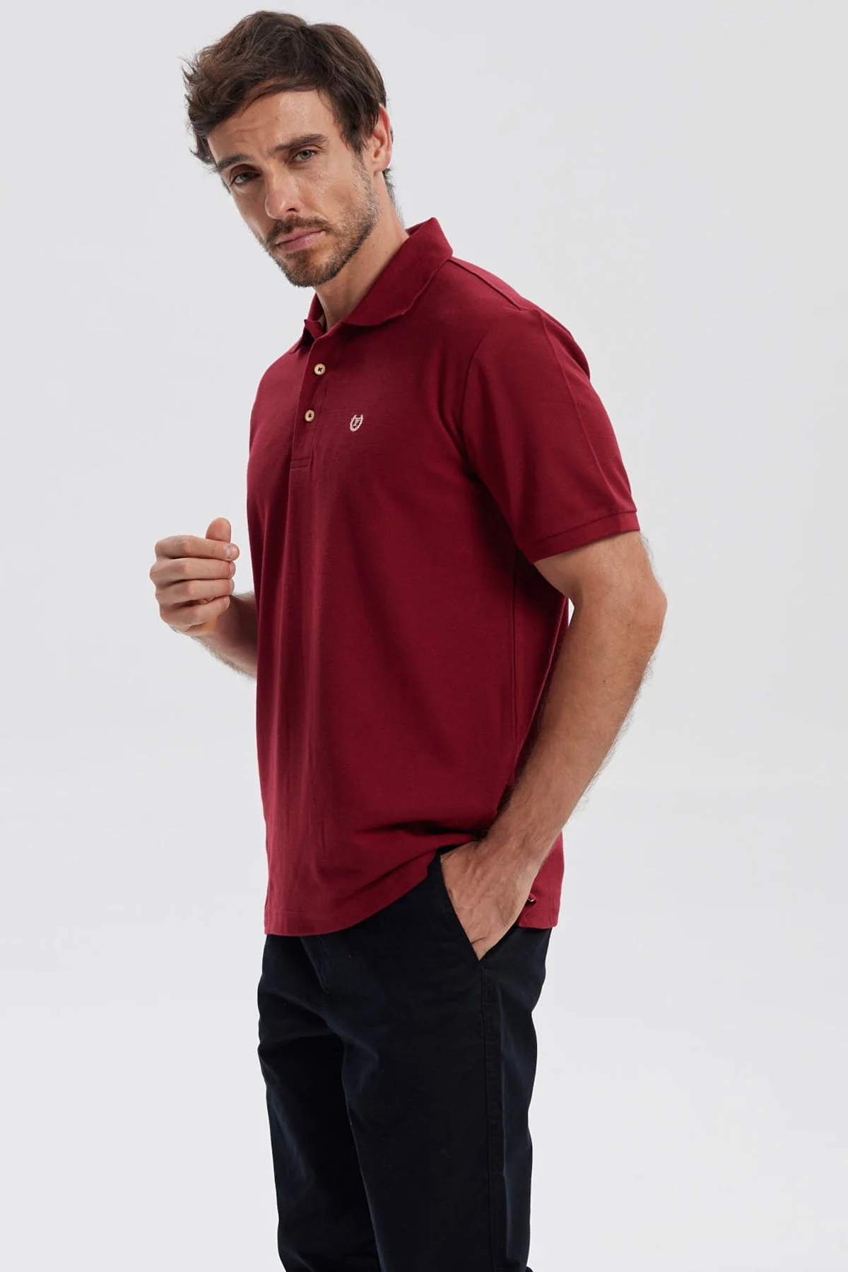 Polera Hombre Pique Básica Lisa Burdeo - Image 2