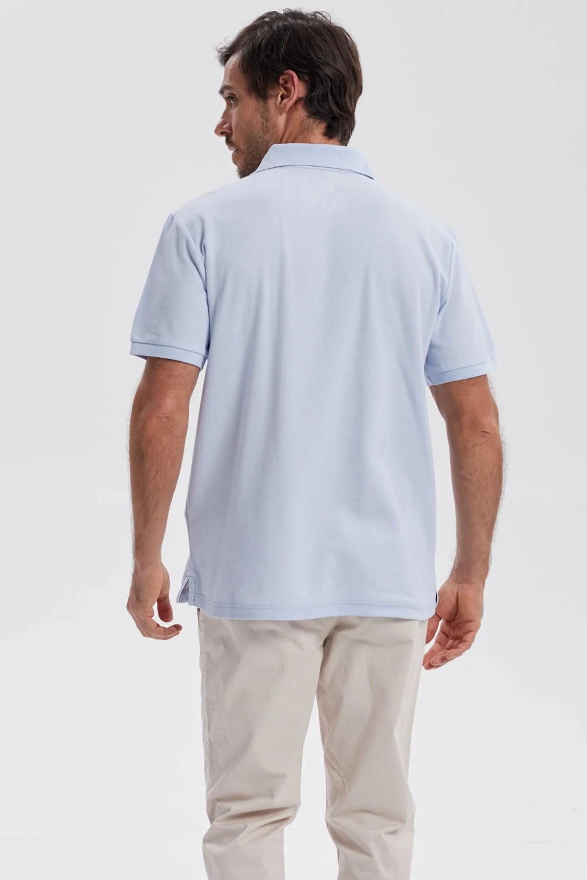 Polera Hombre Pique Básica Lisa Celeste - Image 3