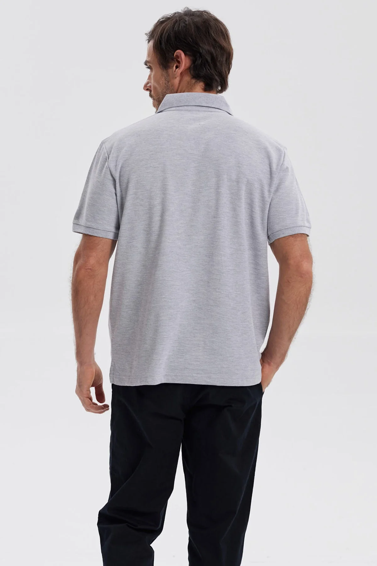 Polera Hombre Pique Básica Lisa Gris Melange - Image 3