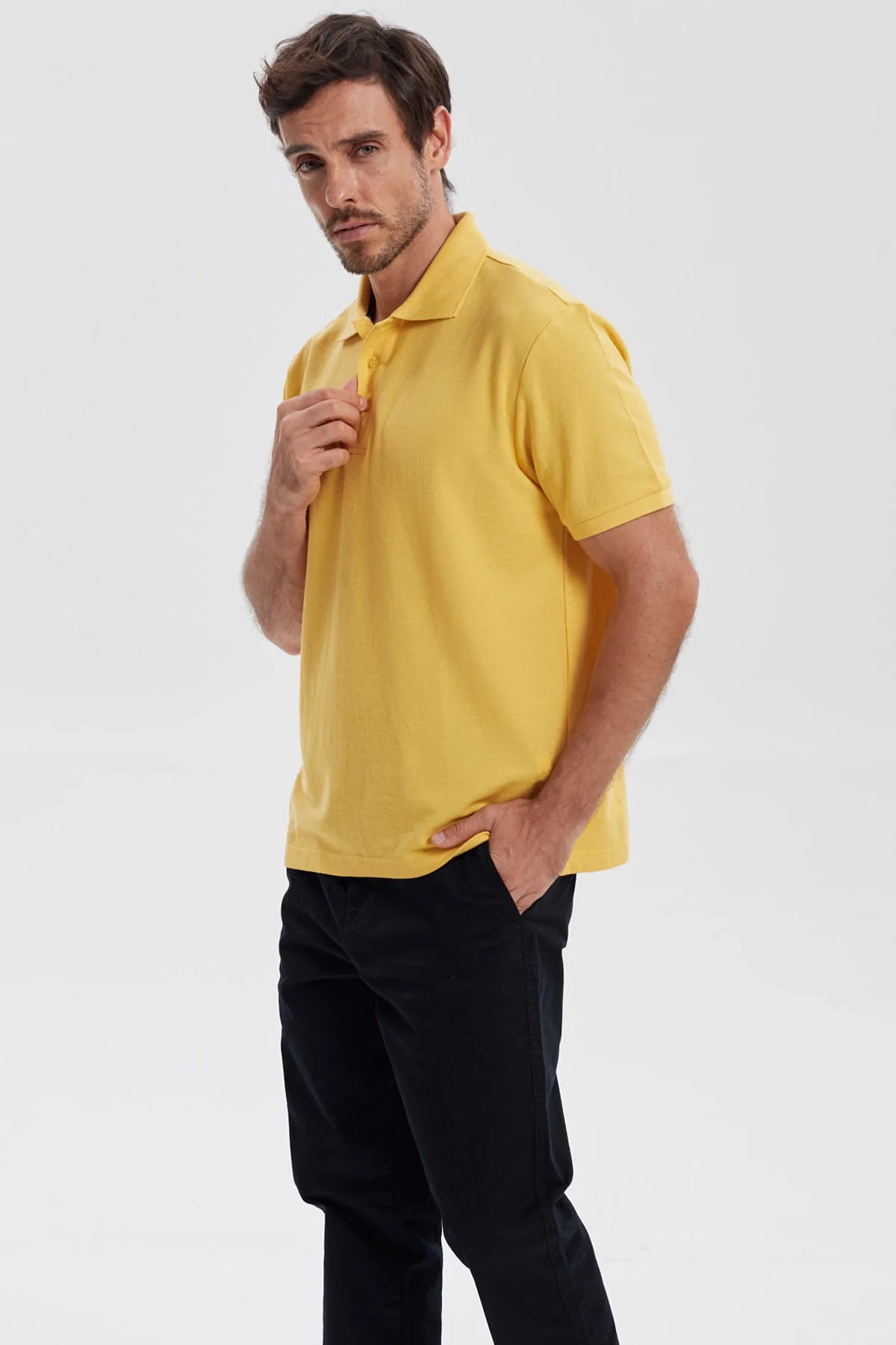 Polera Hombre Pique Básica Lisa Naranjo - Image 2