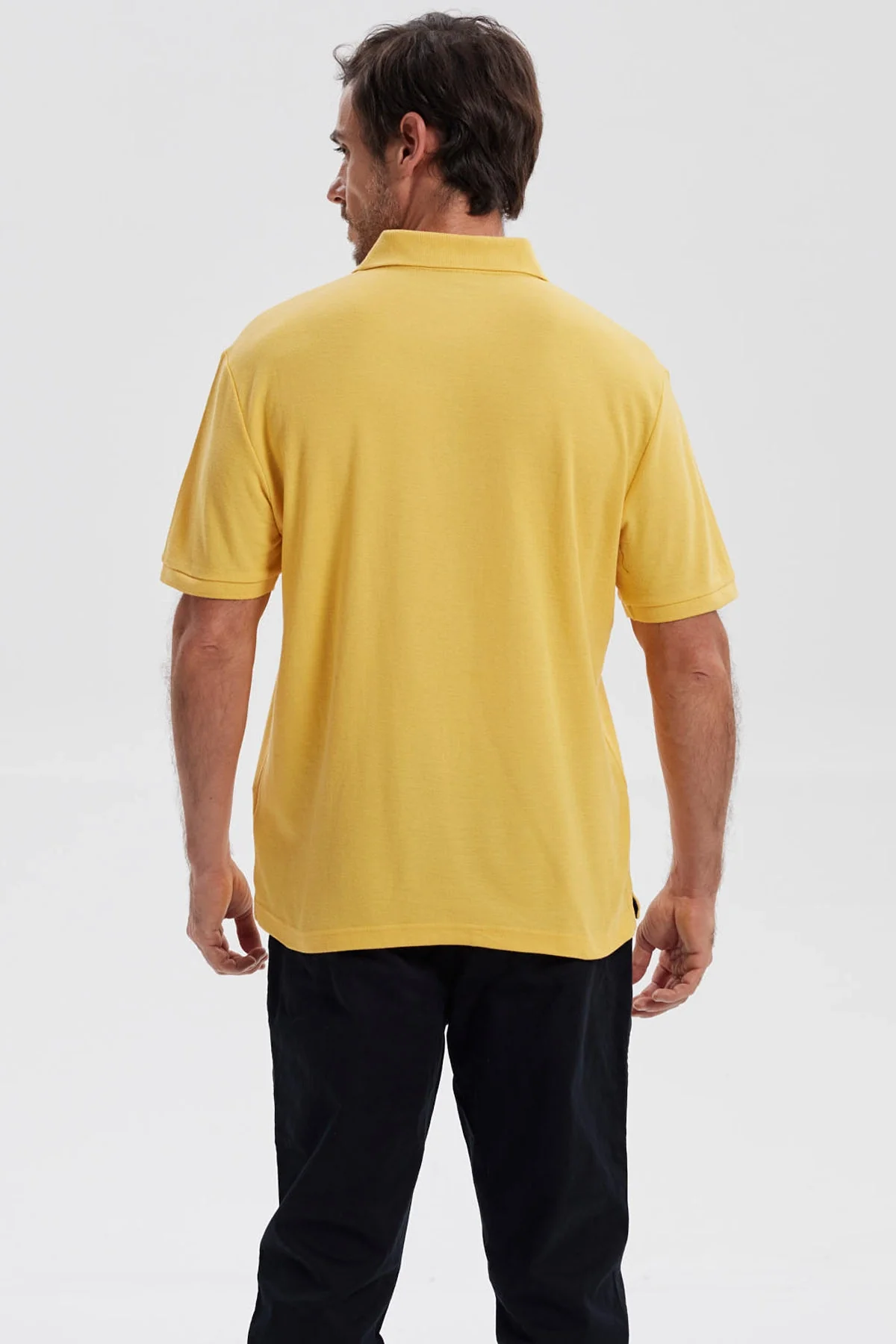 Polera Hombre Pique Básica Lisa Naranjo - Image 3