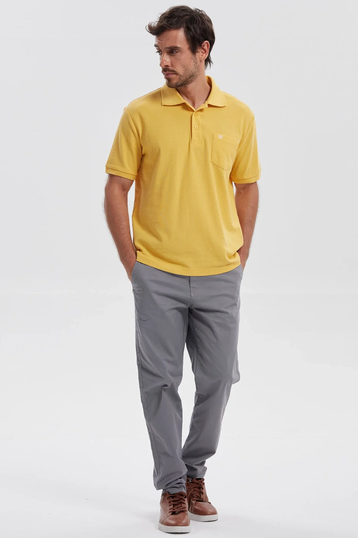 Polera Hombre Pique Básica Lisa Naranjo - Image 4