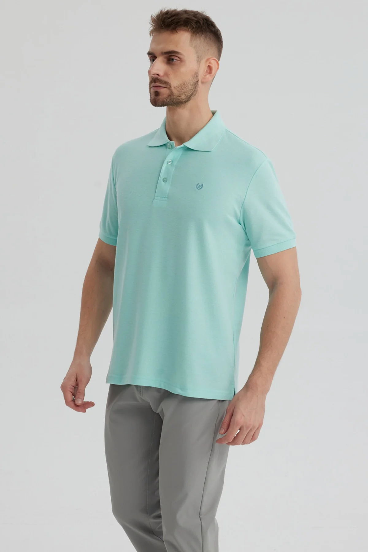 Polera Hombre Pique Básica Lisa Verde Claro - Image 2