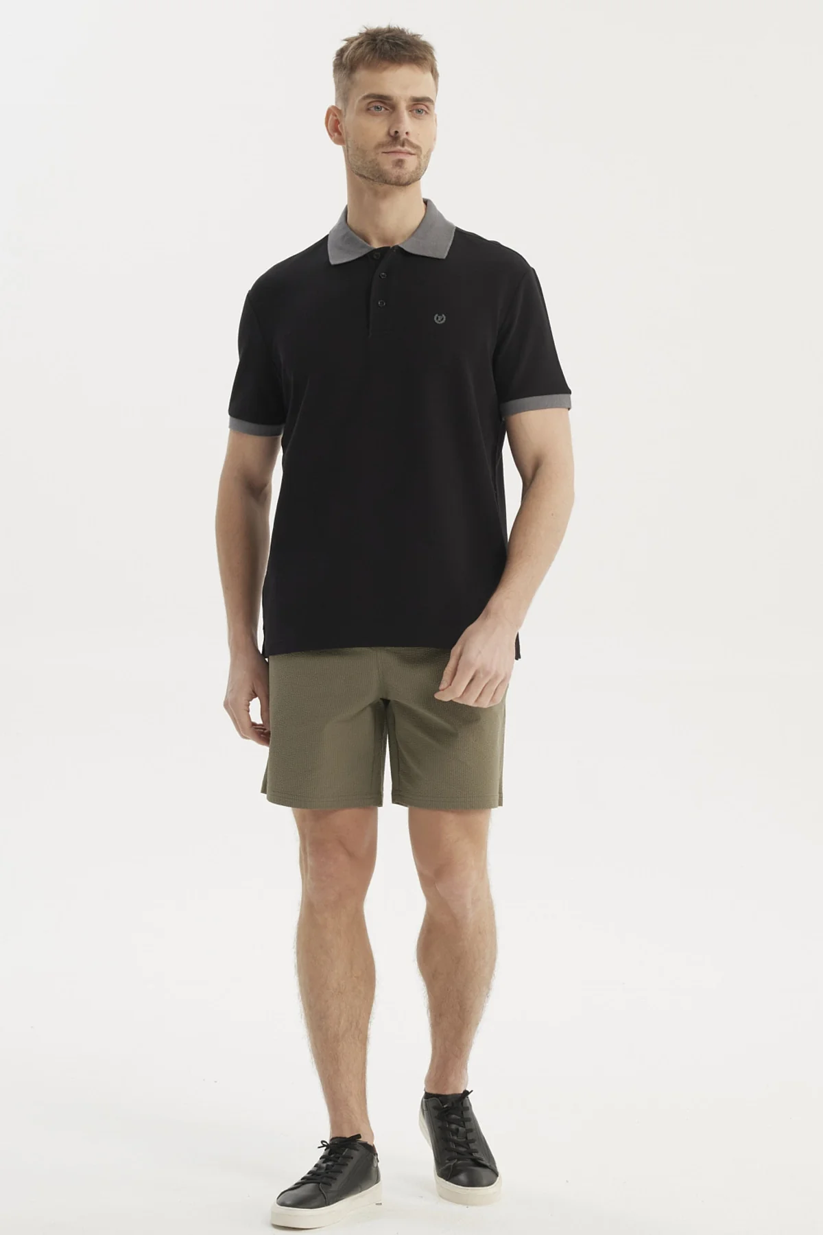 Polera Hombre Pique Wafle Con Botones Negro - Image 4
