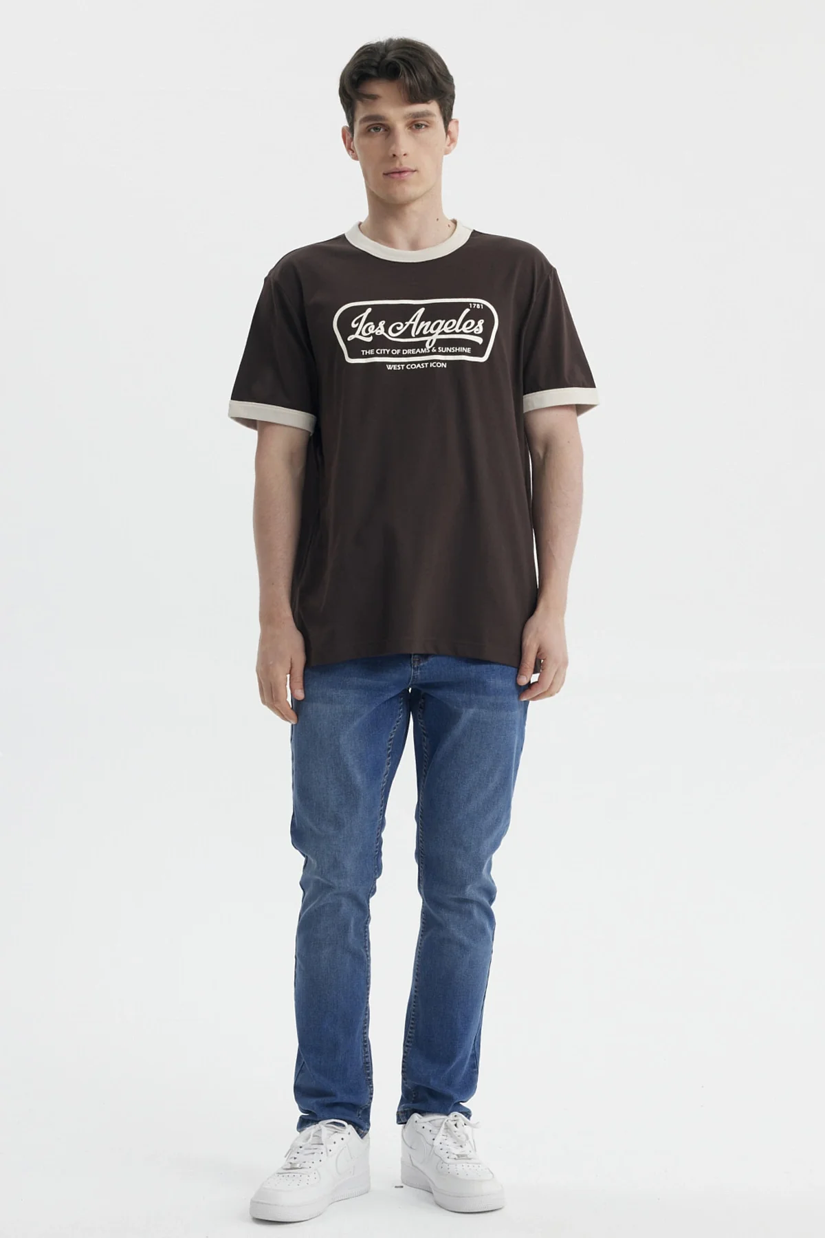 Polera Hombre Print Chocolate - Image 4