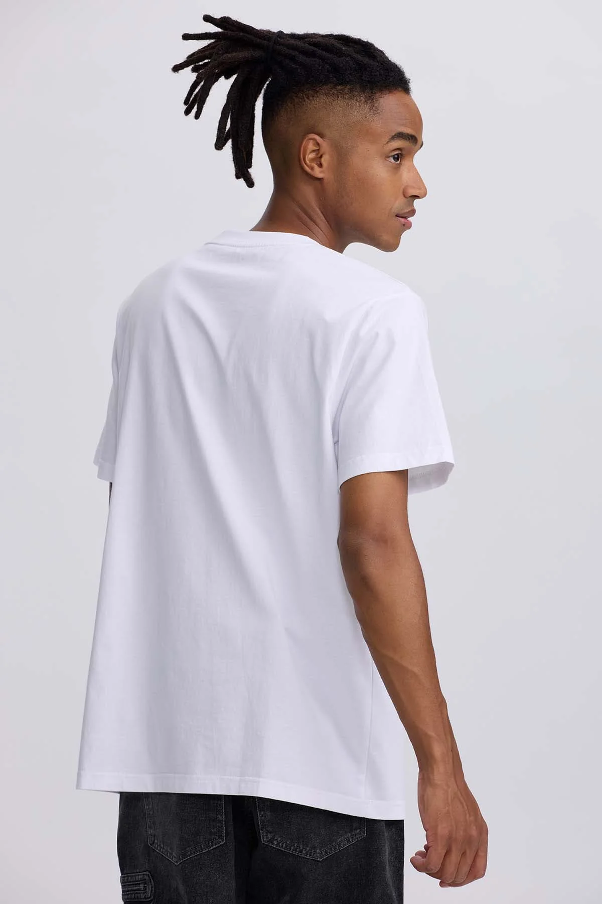 Polera Hombre Print College Blanco - Image 3