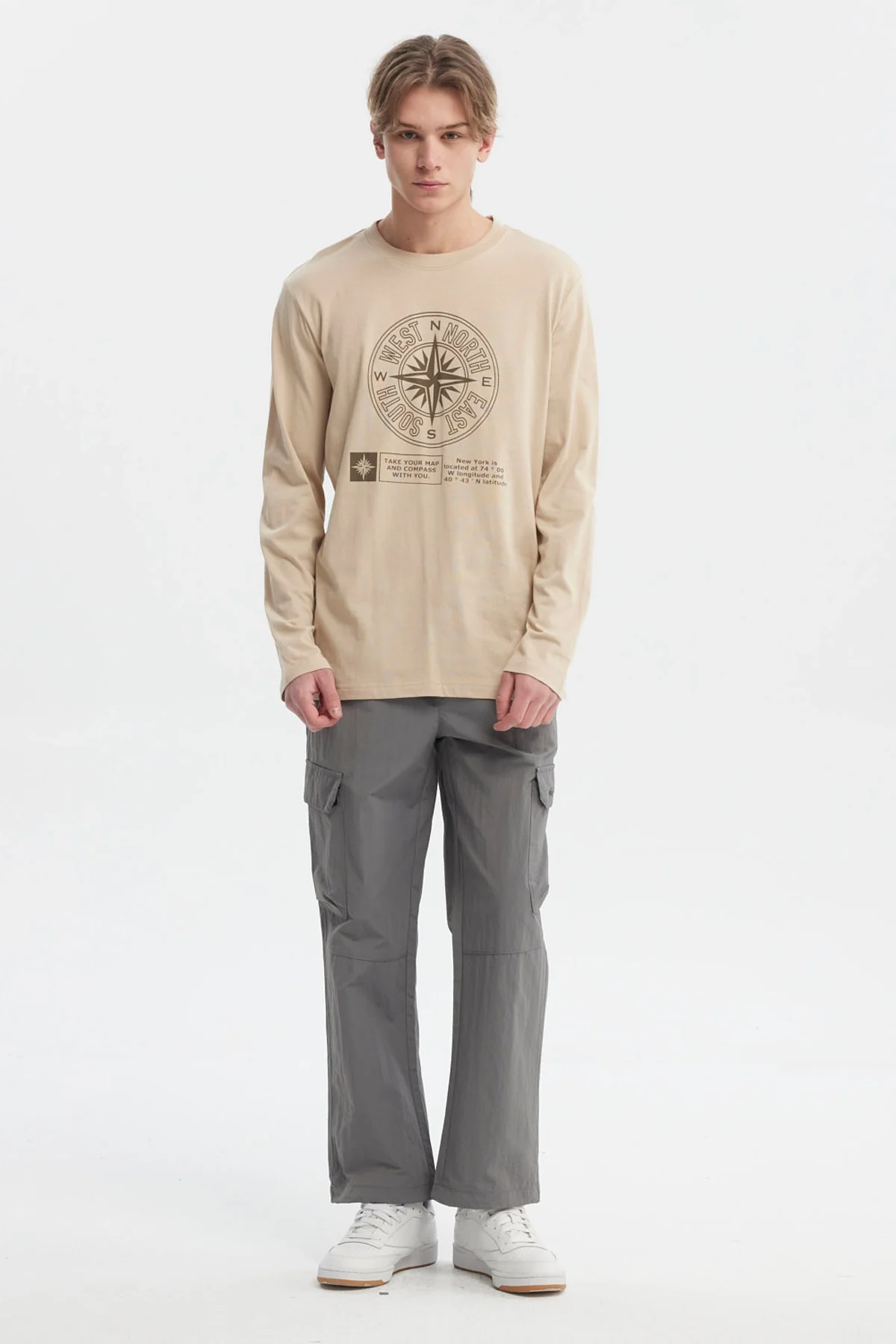 Polera Hombre Print Frontal Beige Oscuro - Image 4