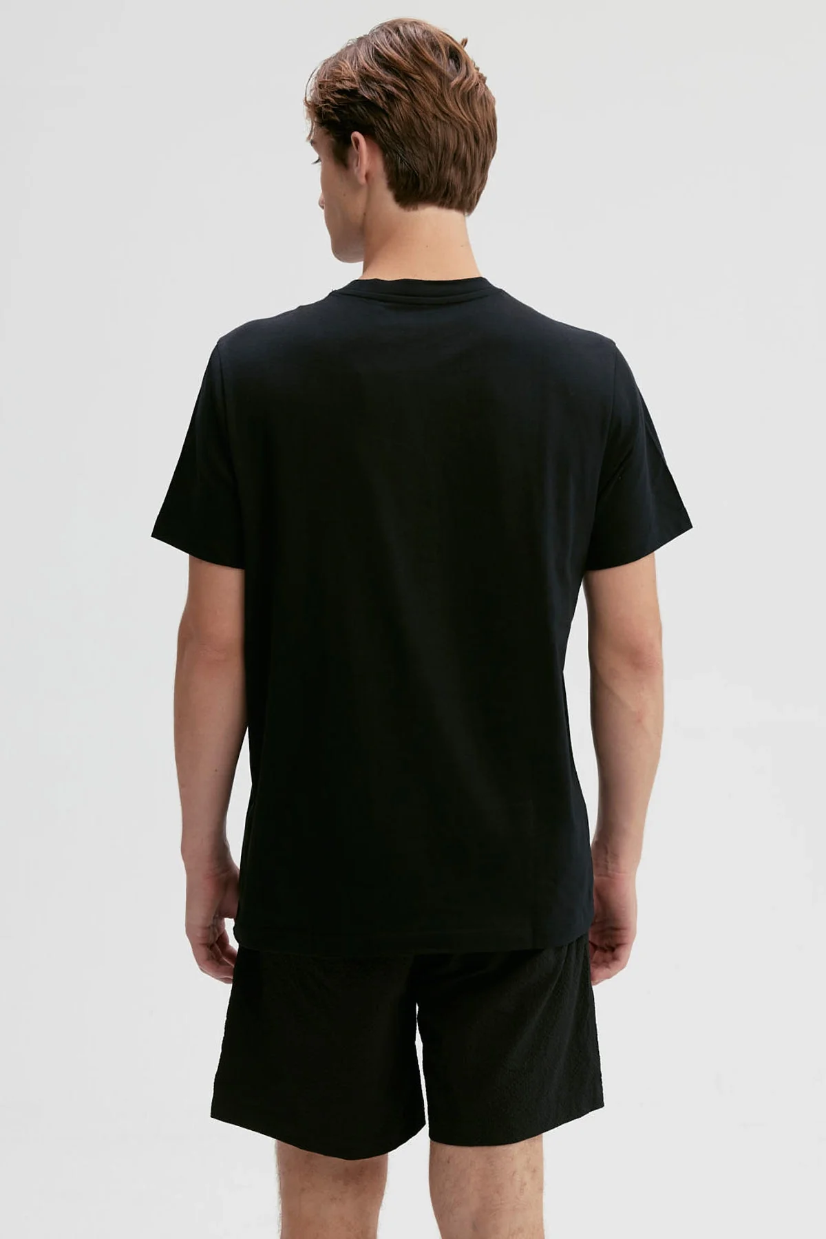Polera Hombre Print Posicional Negro - Image 3