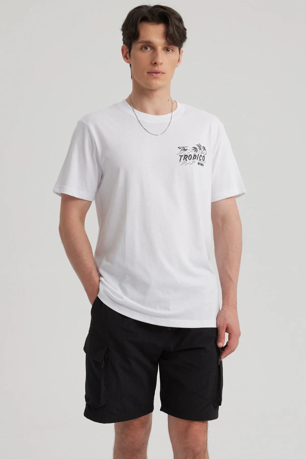 Polera Hombre Print Regular Fit Blanco - Image 2