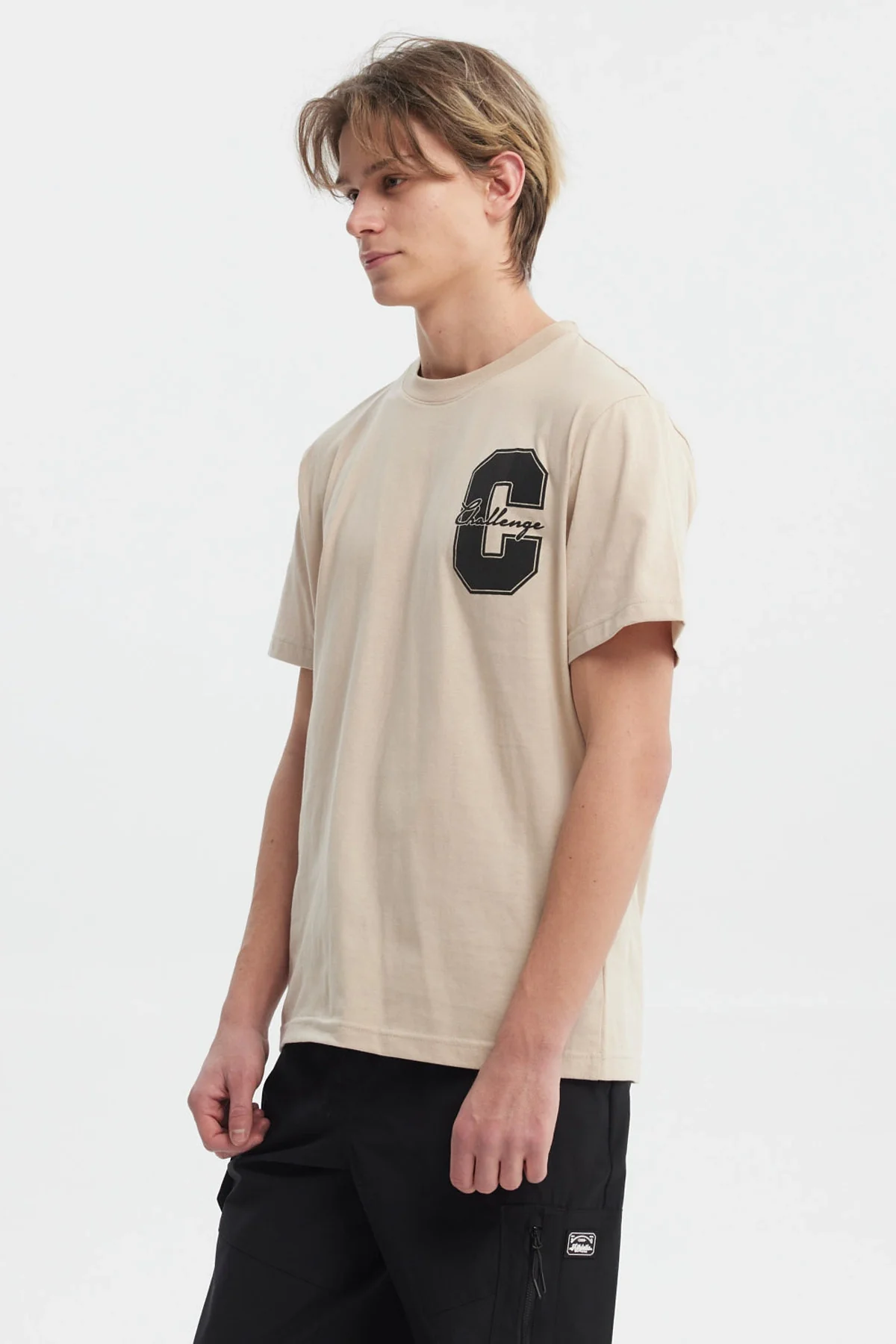 Polera Hombre Regular Fit Letra Beige - Image 2