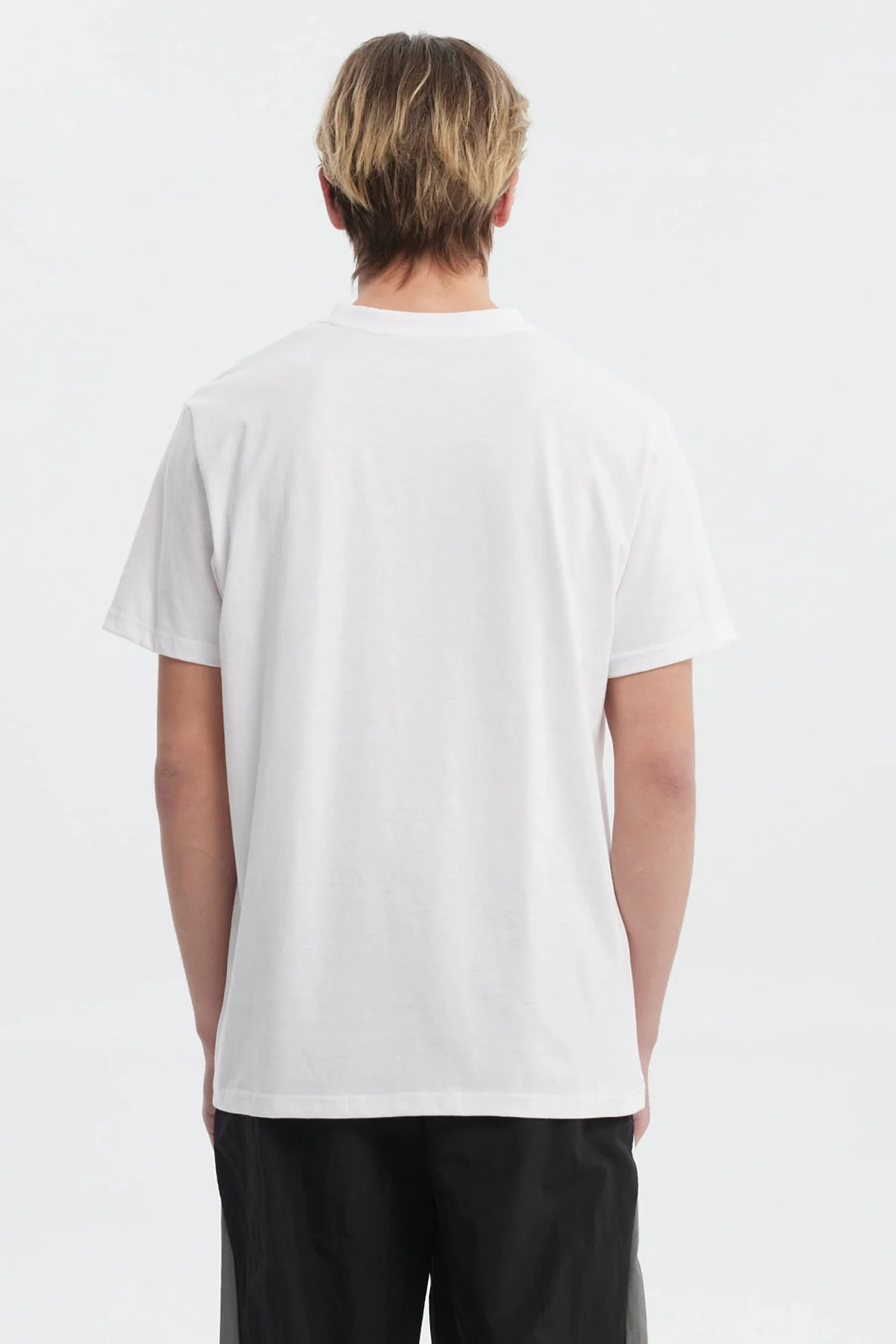 Polera Hombre Regular Fit Print College Blanco - Image 3