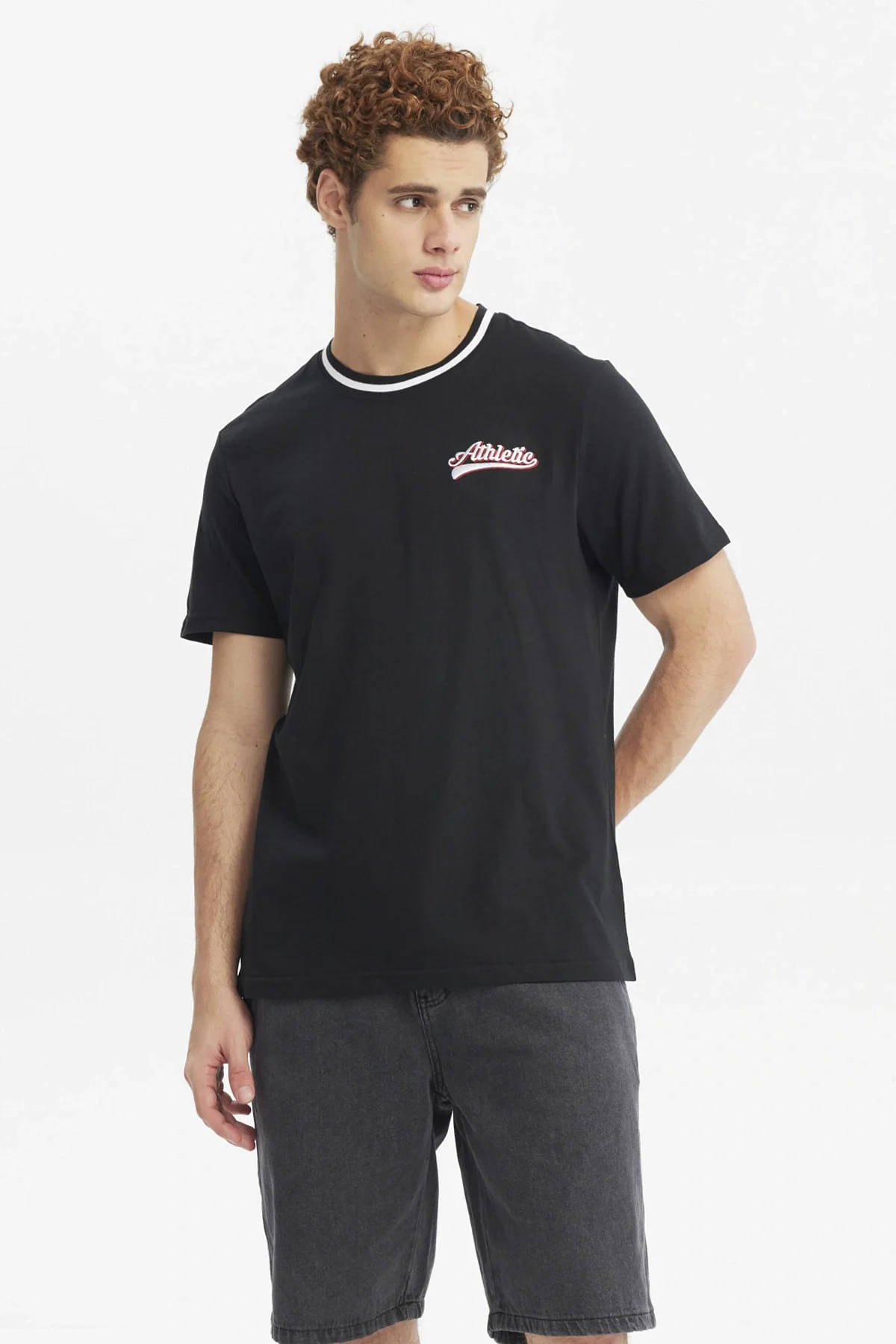 Polera Hombre Regular Print Negro
