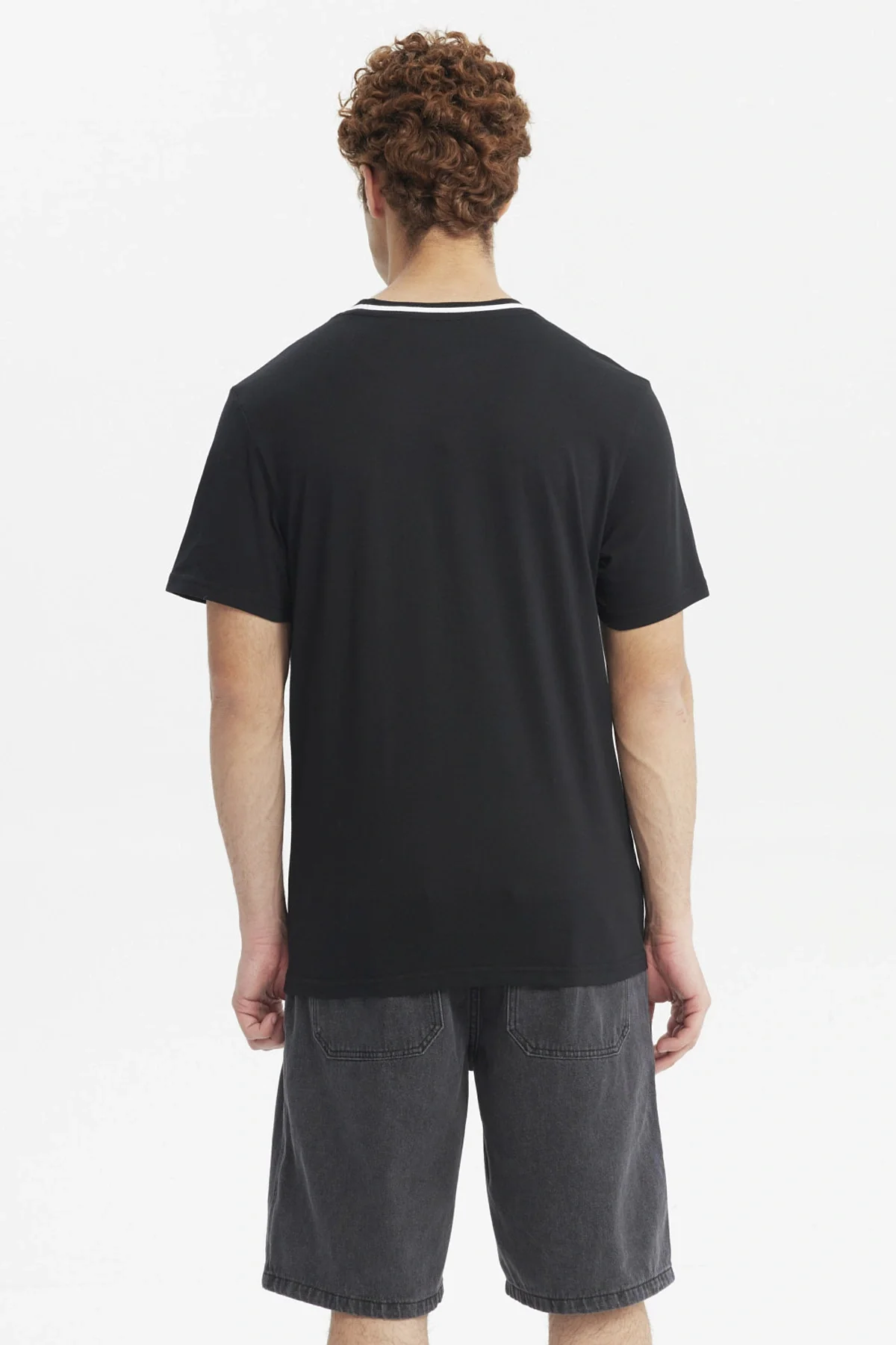 Polera Hombre Regular Print Negro - Image 3