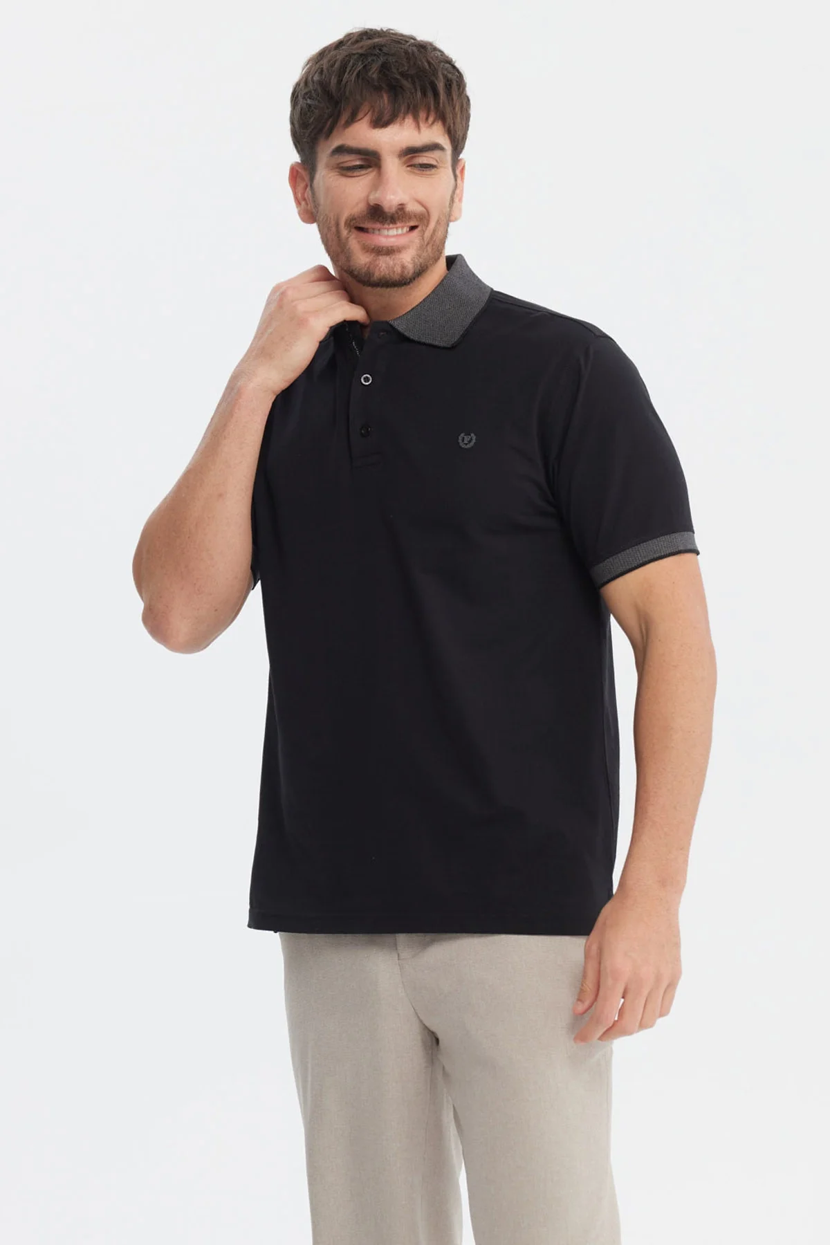 Polera Hombre Slim Cuello Camisero Negro - Image 2