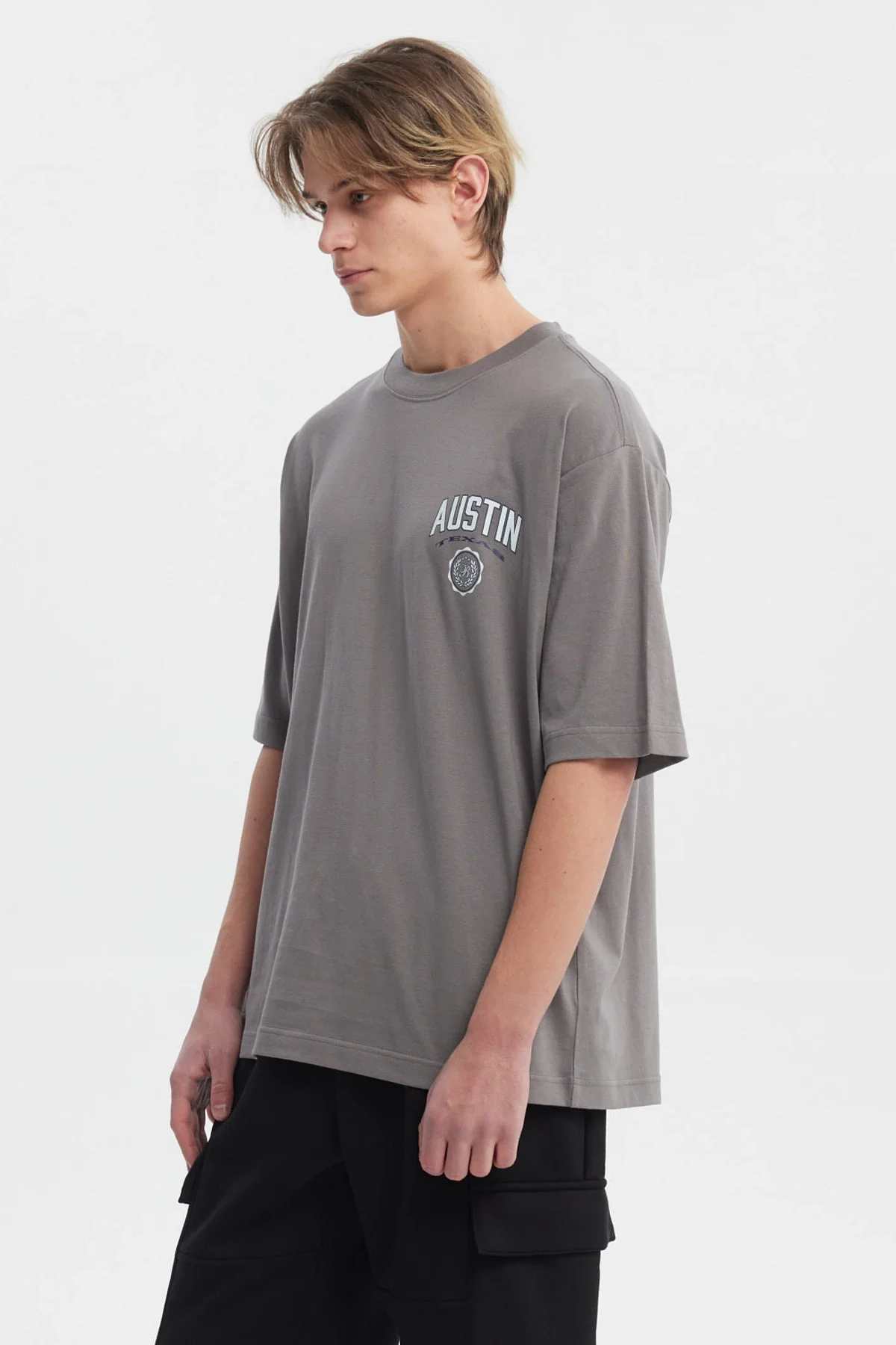 Polera Hombre Slim Gris - Image 2