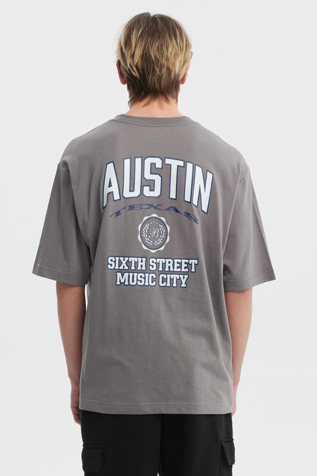 Polera Hombre Slim Gris - Image 3