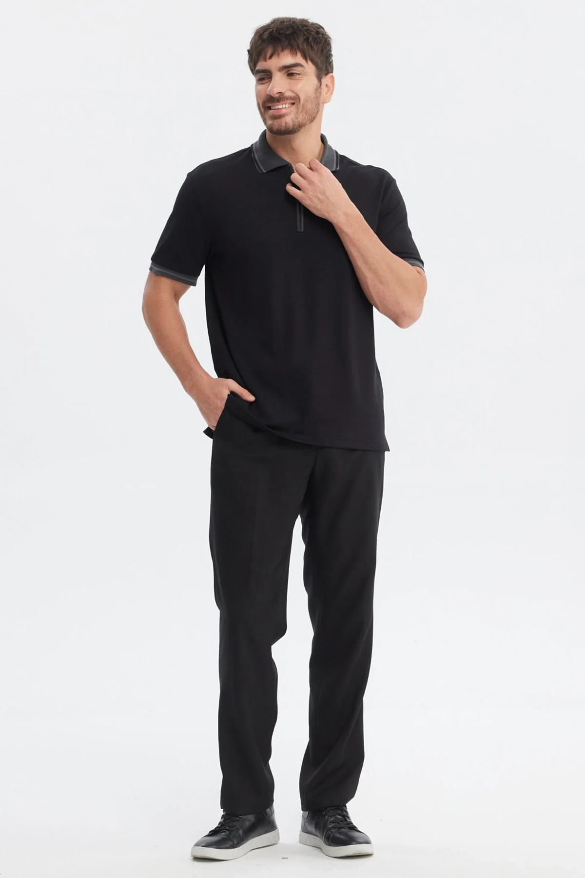 Polera Hombre Textura Cierre Polo Negro - Image 4