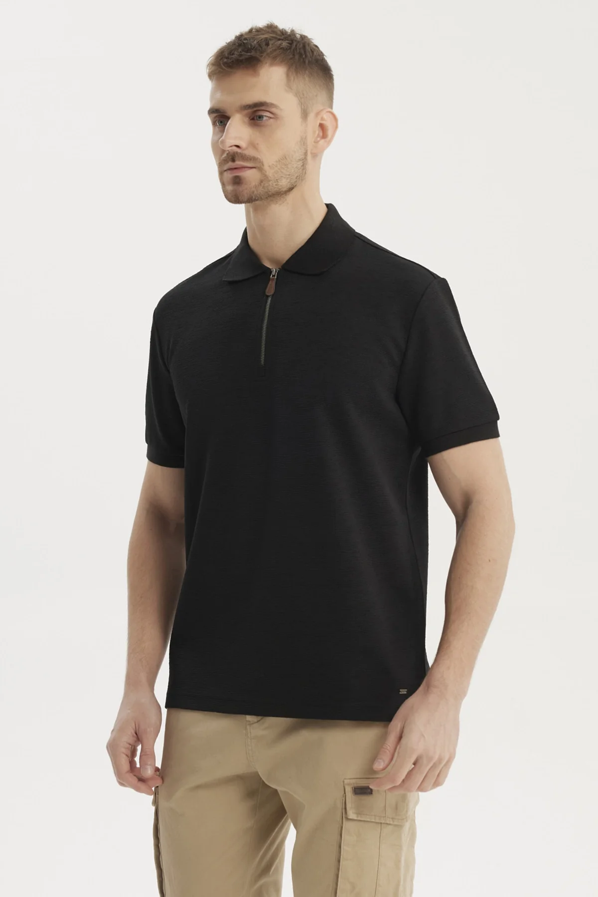 Polera Hombre Textura Vertical Negro - Image 2