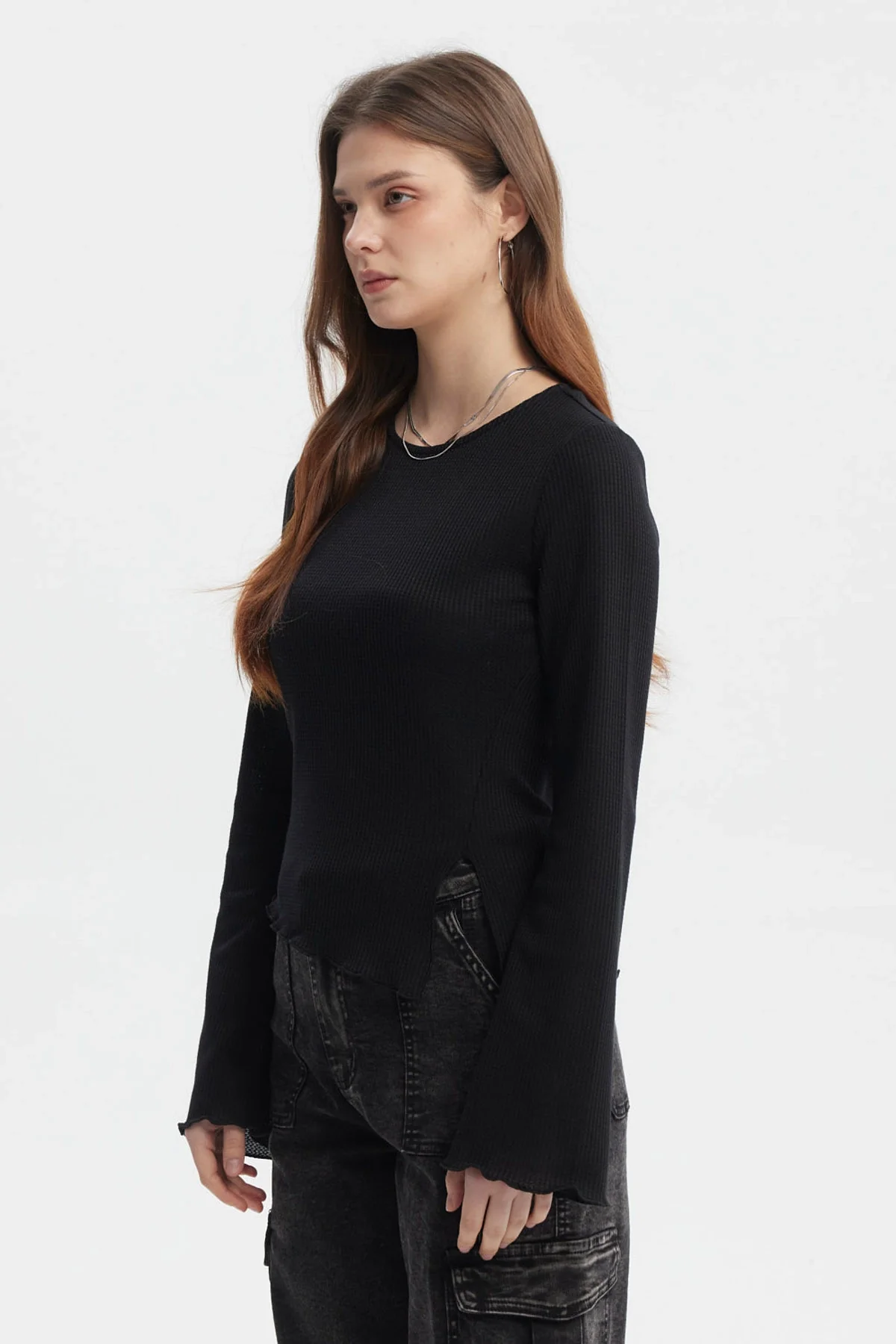 Polera Mujer Abertura Costado Negro - Image 2