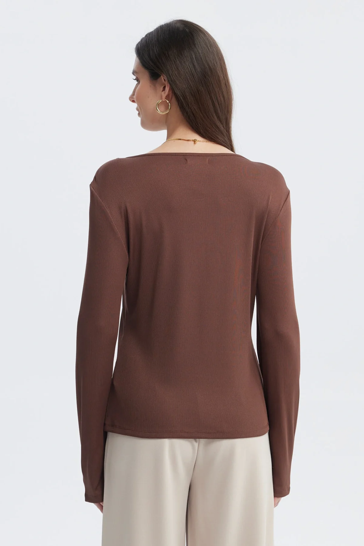 Polera Mujer Aplicación Botones Café Claro - Image 3