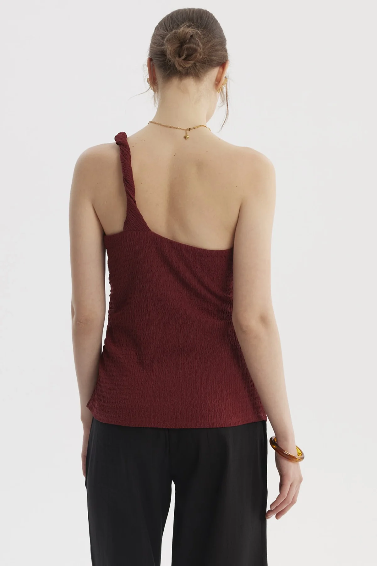 Polera Mujer Asimétrico Pabilo Trenzado Vino - Image 3
