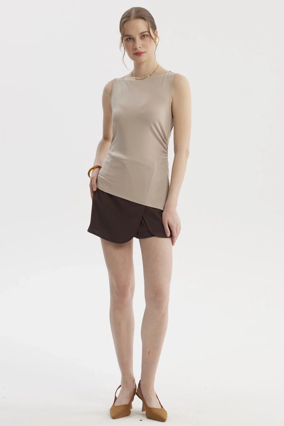 Polera Mujer Basta Asimétrica Beige Claro - Image 4